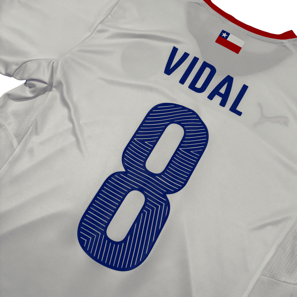 2014/15 - Chili - Extérieur - VIDAL #8 (L)