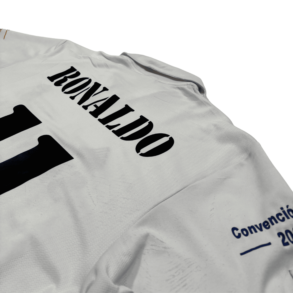 2001/02 - Réal Madrid - Domicile - RONALDO #11 (L)
