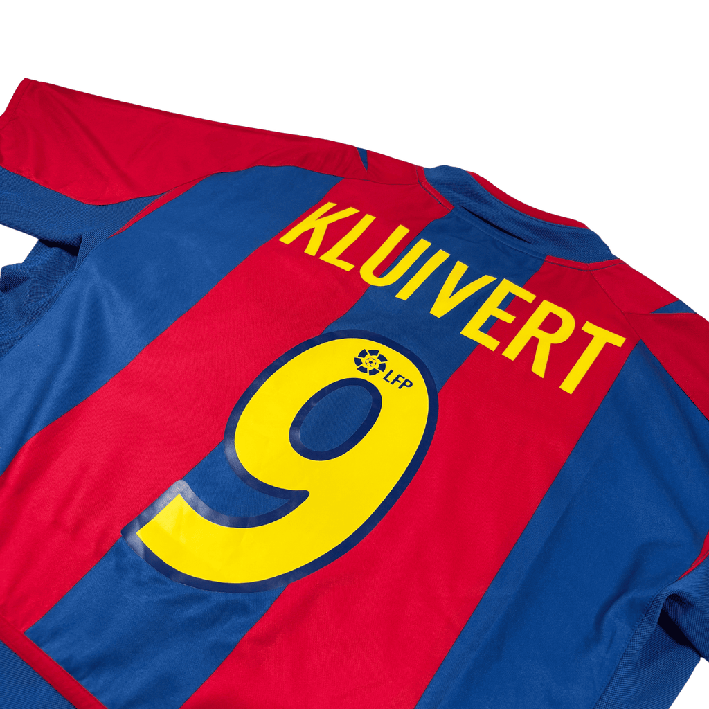 2002/03 - FC Barcelone - Domicile - KLUIVERT 9 (L)
