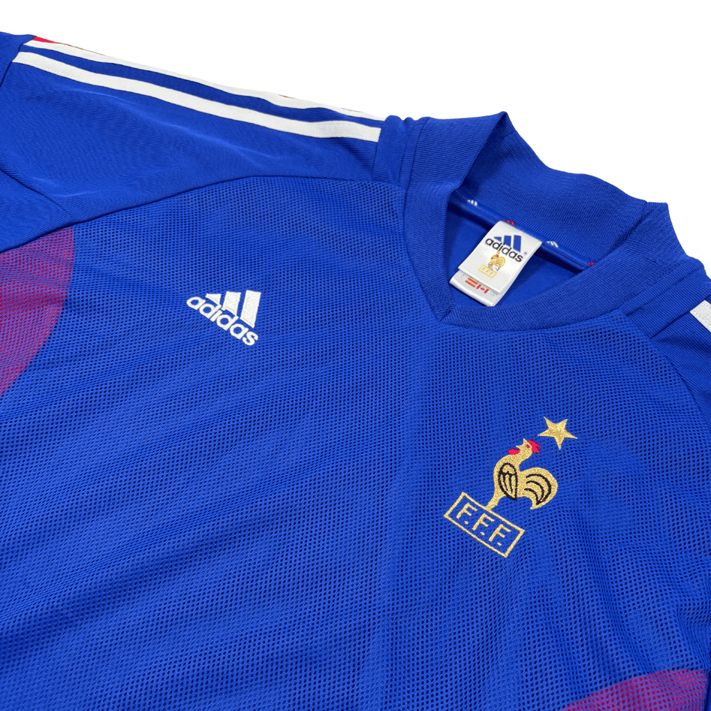 2002/04 - France - Domicile (L)