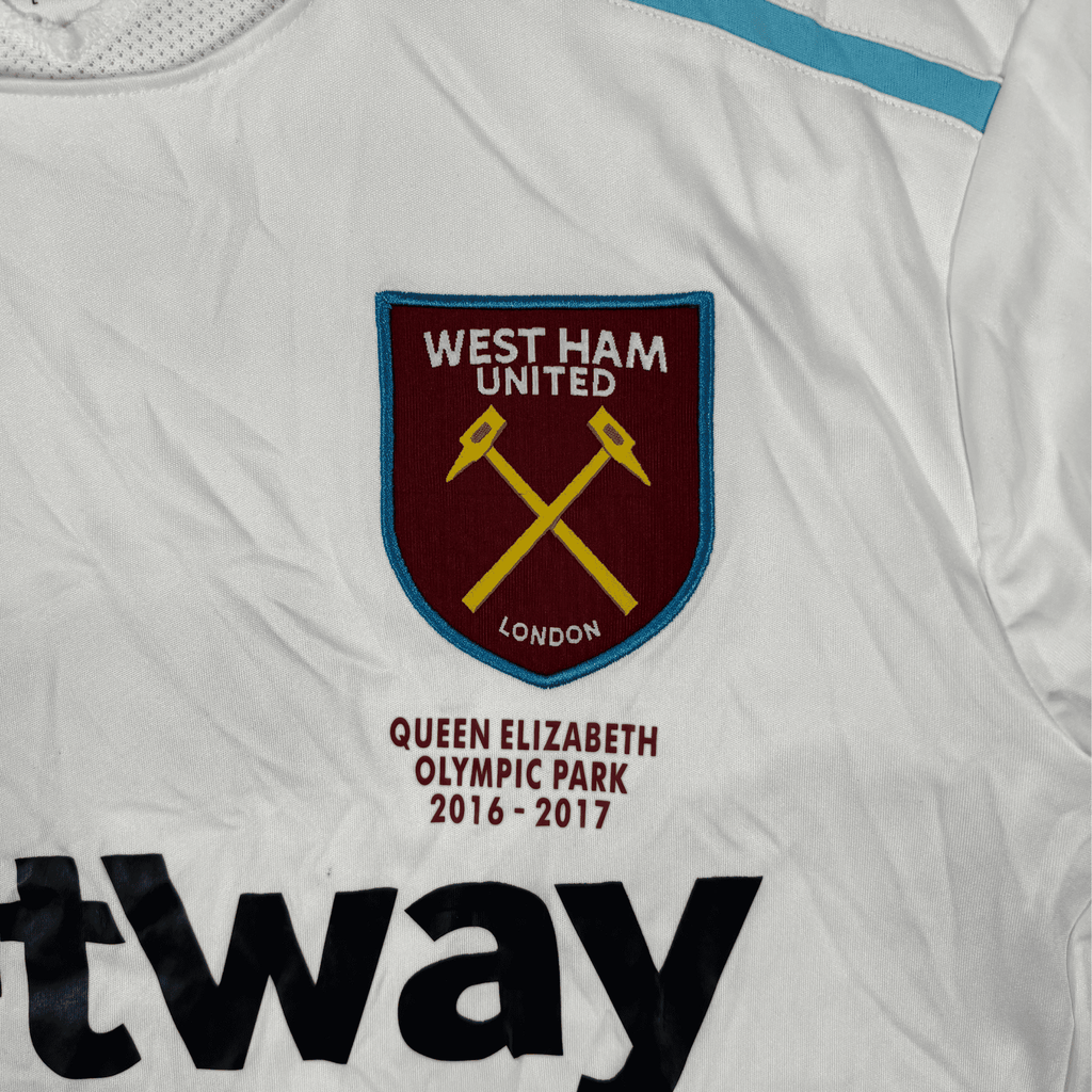 2016/17 - West Ham - Extérieur - "Préparé" FEGHOULI #7 (L)