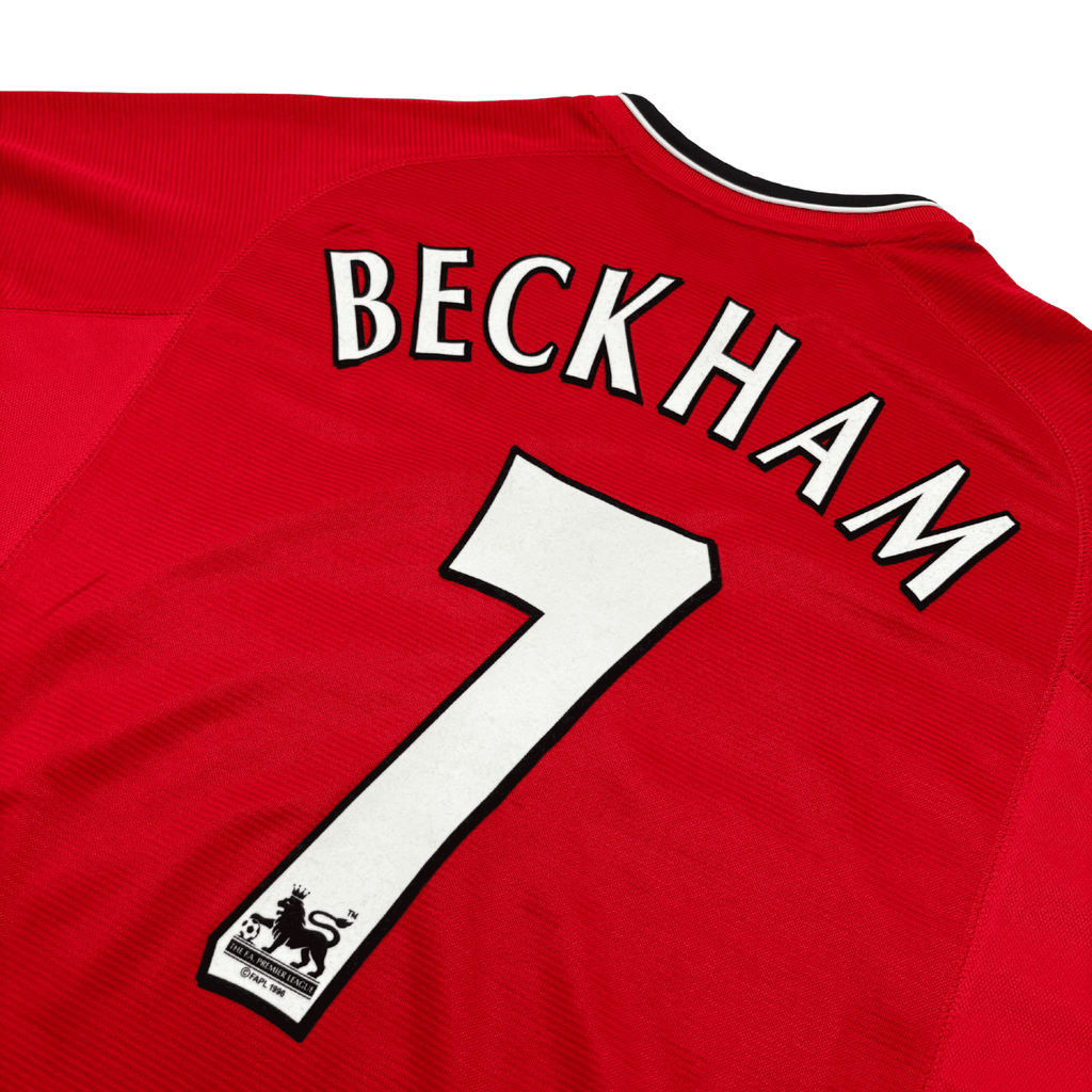 2000/02 - Manchester United - Domicile - BECKHAM #7 (L)