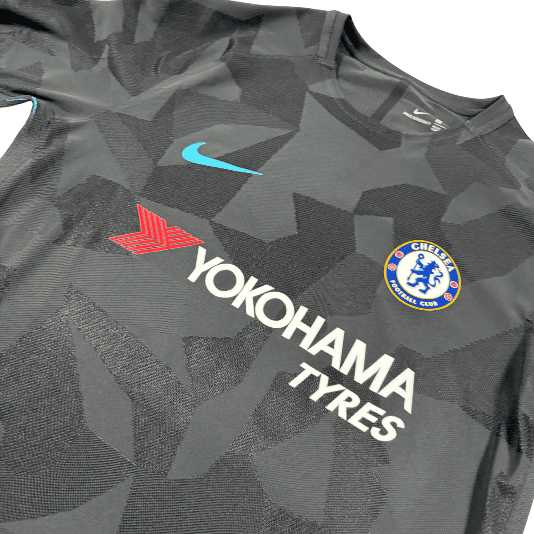 2017/18 - Chelsea - Third - HAZARD #10 (L)