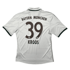2013/14 - Bayern Munich - Extérieur - KROOS #39 (M)