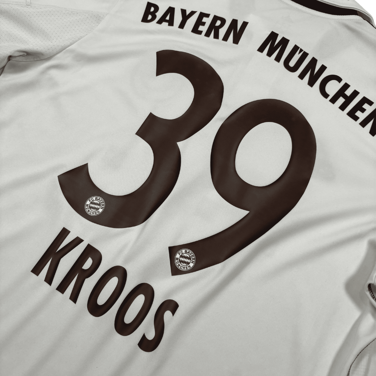 2013/14 - Bayern Munich - Extérieur - KROOS #39 (M)