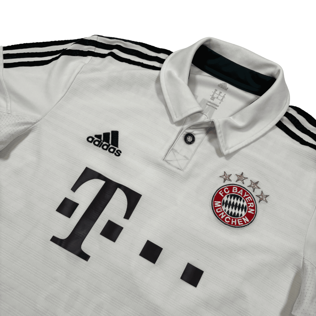 2013/14 - Bayern Munich - Extérieur - KROOS #39 (M)